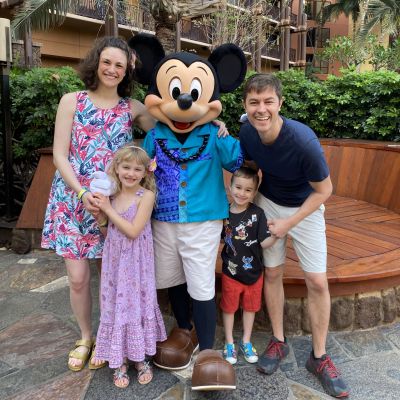 Being welcomed by Mickey at Makahiki - The Bounty of the Islands in Aulani, my favourite character breakfast of all time! 